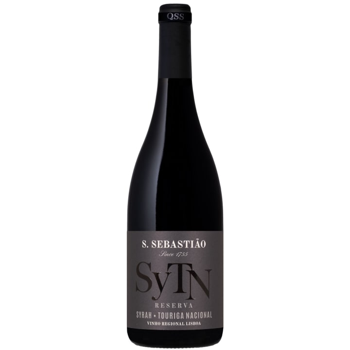 Quinta Sebastiao Syrah Touriga Nacional Reserva 2021 wine bottle