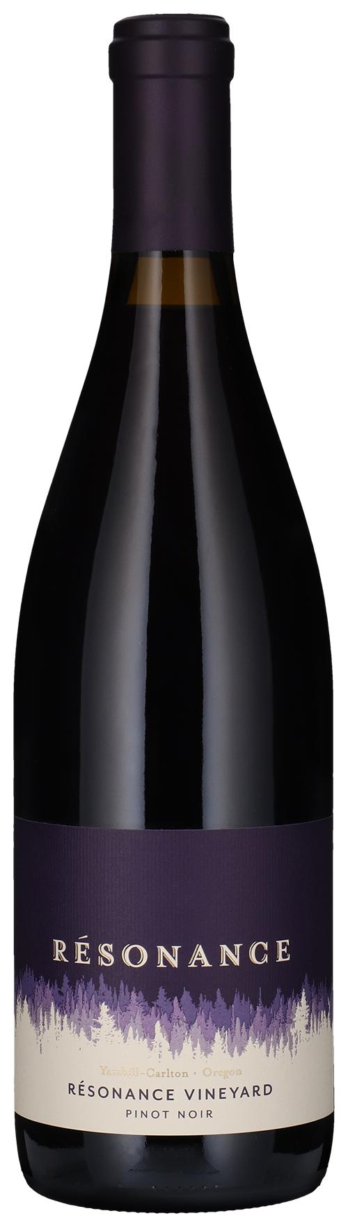 Pinot Noir 2018 wine bottle
