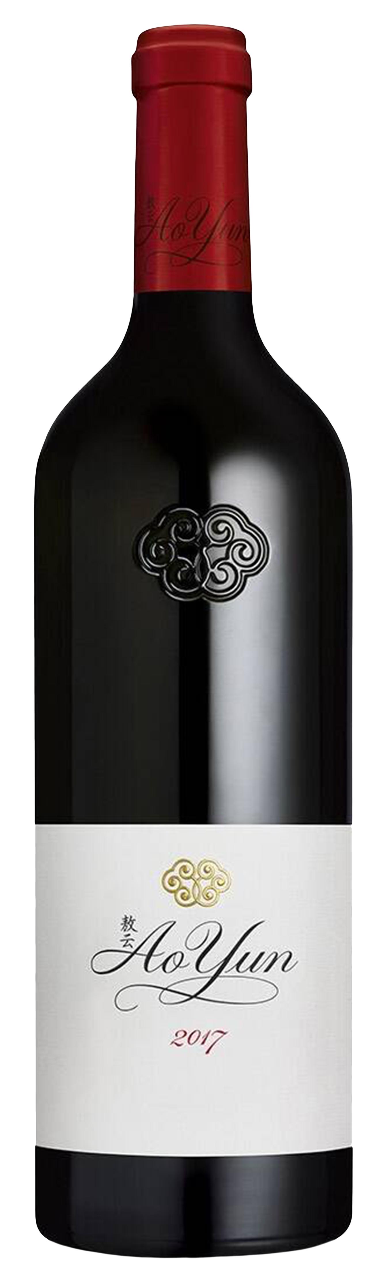 Ao Yun 2018 wine bottle