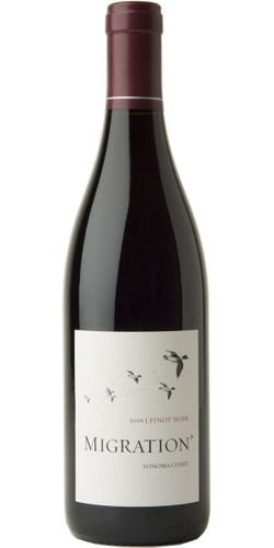 Duckhorn, Migration Sonoma Coast Pinot Noir 2022 wine bottle