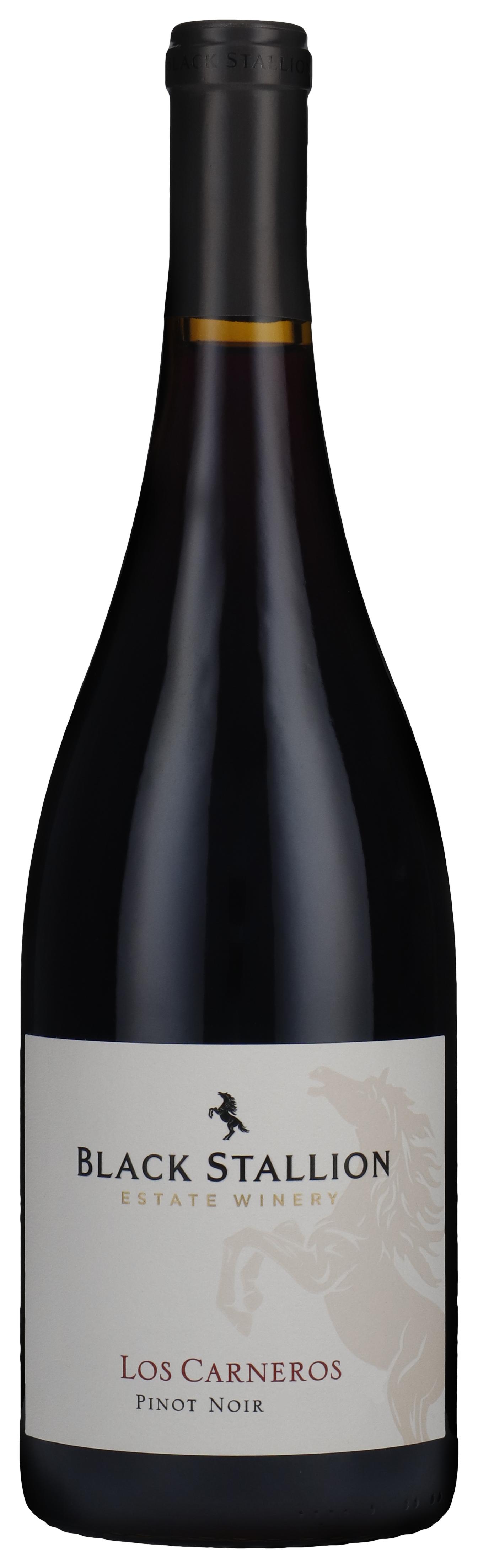 Pinot Noir 2021 wine bottle
