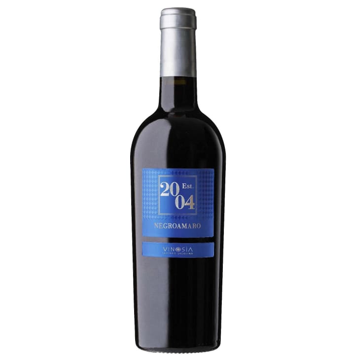 Vinosia Est 2004 Negroamaro Salento 2021 wine bottle