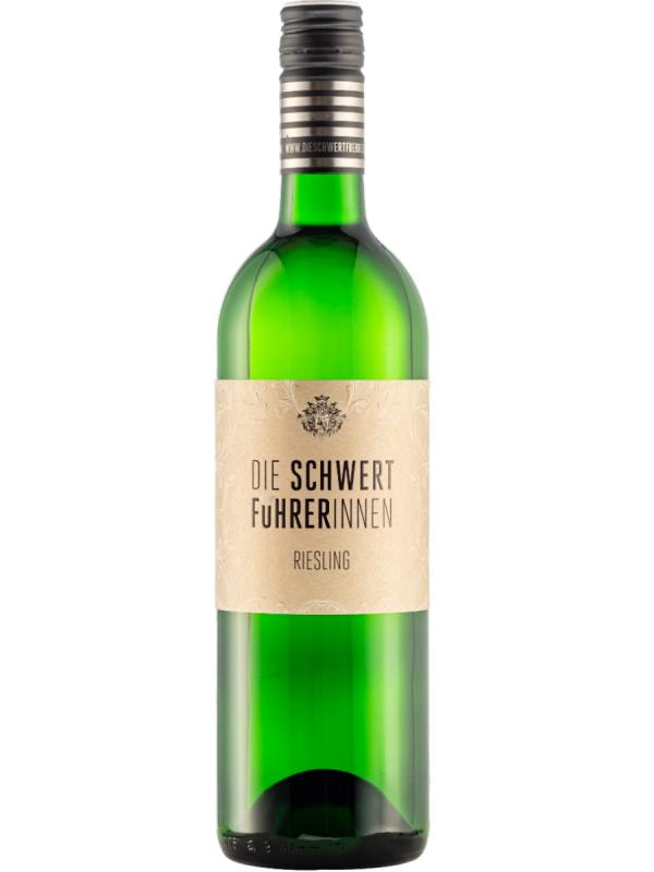 Die Schwertführerinnen Riesling 2021 wine bottle
