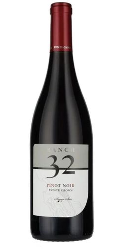 Ranch 32 Pinot Noir California 2022 wine bottle