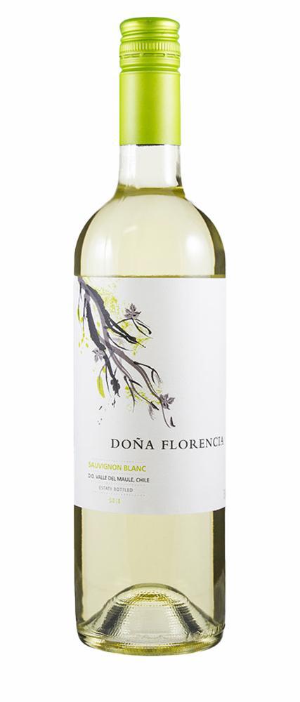 2021 Dona Florencia Sauvignon Blanc wine bottle